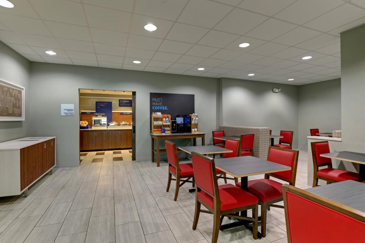 Express By Ihg Hotel Campbellsville