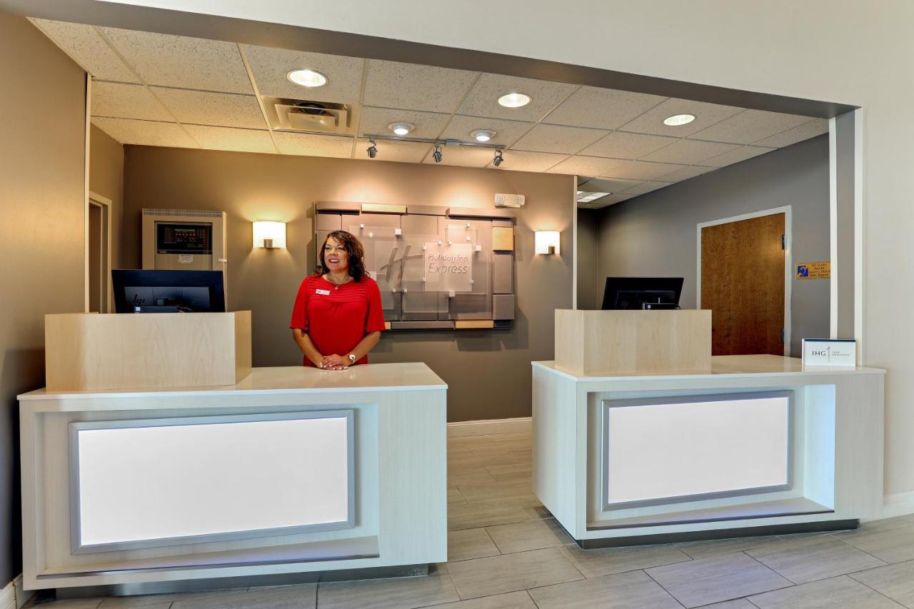 Express By Ihg Hotel